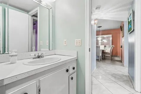 250 NE 20th Street Boca Raton FL 33431