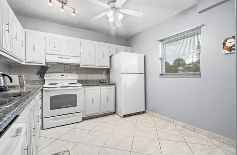 250 NE 20th Street Boca Raton FL 33431