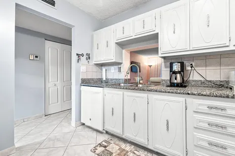 250 NE 20th Street Boca Raton FL 33431