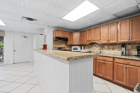 250 NE 20th Street Boca Raton FL 33431