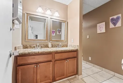 250 NE 20th Street Boca Raton FL 33431