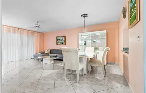 250 NE 20th Street Boca Raton FL 33431