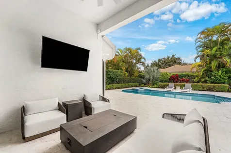 132 Pembroke Drive Palm Beach Gardens FL 33418