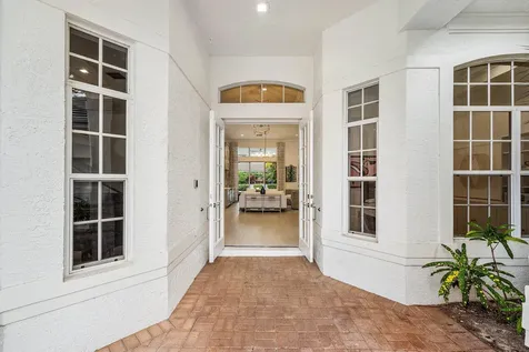 132 Pembroke Drive Palm Beach Gardens FL 33418