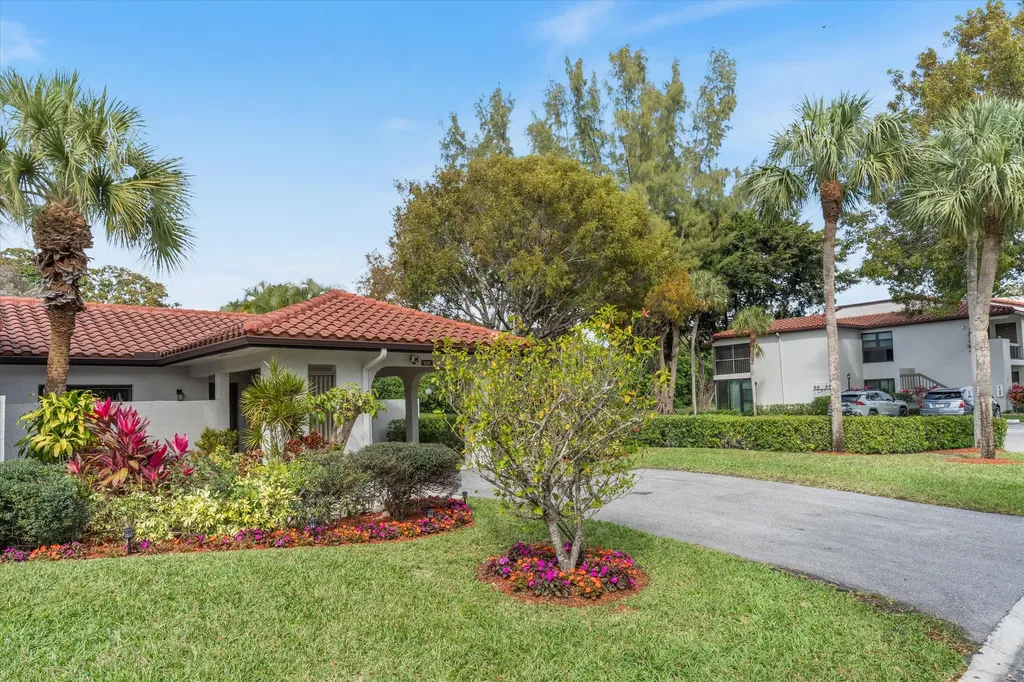 9207 Pecky Cypress Lane Boca Raton FL 33428