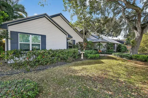2388 Palm Harbor Drive Palm Beach Gardens FL 33410