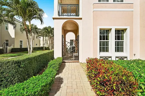 834 Nw 83rd Lane Boca Raton FL 33487