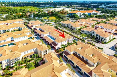 834 Nw 83rd Lane Boca Raton FL 33487