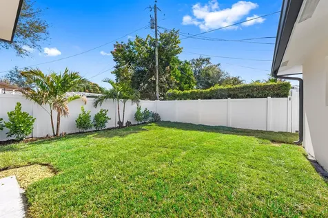 1607 Seabrook Road Jupiter FL 33469