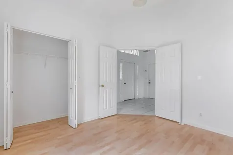 1975 Oak Berry Circle Wellington FL 33414