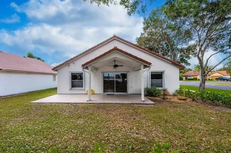 1975 Oak Berry Circle Wellington FL 33414