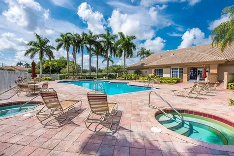 1975 Oak Berry Circle Wellington FL 33414