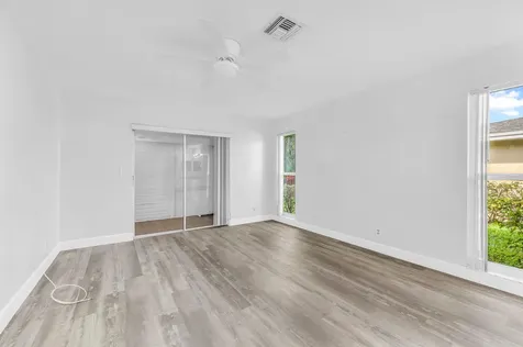 13984 Via Flora Delray Beach FL 33484