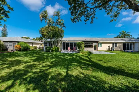 13984 Via Flora Delray Beach FL 33484