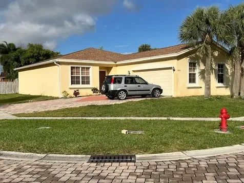 5845 Gypsum Place West Palm Beach FL 33413