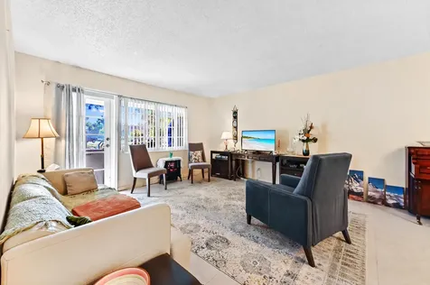 1951 Ne 2nd Avenue Wilton Manors FL 33305