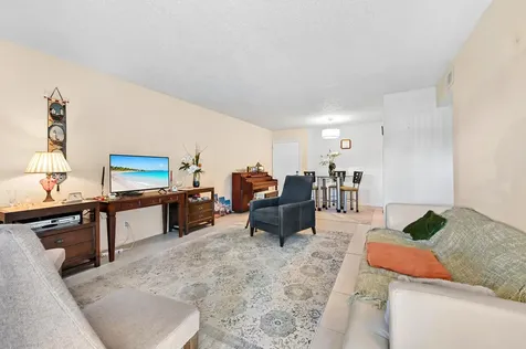 1951 Ne 2nd Avenue Wilton Manors FL 33305