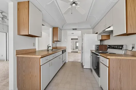 2201 Sw 22nd Way Boynton Beach FL 33426