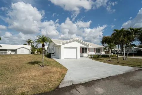 2201 Sw 22nd Way Boynton Beach FL 33426