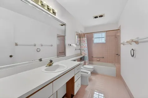 2201 Sw 22nd Way Boynton Beach FL 33426