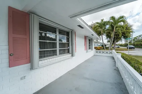 2201 Sw 22nd Way Boynton Beach FL 33426