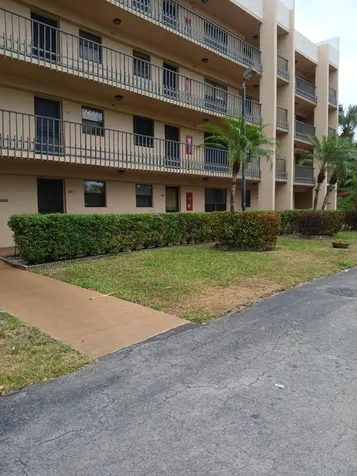 4760 Lucerne Lakes Boulevard Lake Worth FL 33467