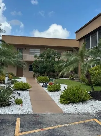 29 Flanders A Delray Beach FL 33484