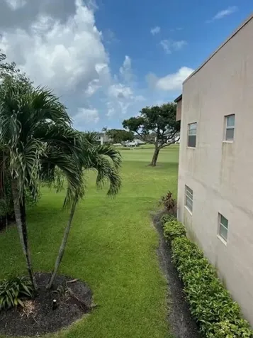 29 Flanders A Delray Beach FL 33484