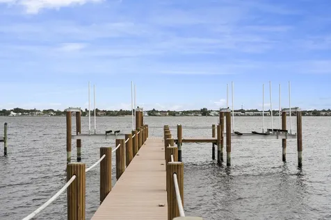 3042 Nw Radcliffe Way Palm City FL 34990