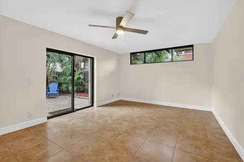 22958 Oxford Place Boca Raton FL 33433