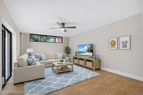 22958 Oxford Place Boca Raton FL 33433