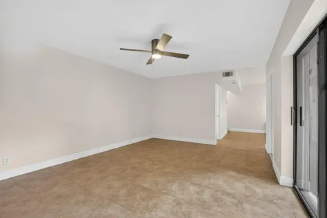 22958 Oxford Place Boca Raton FL 33433