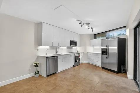 22958 Oxford Place Boca Raton FL 33433
