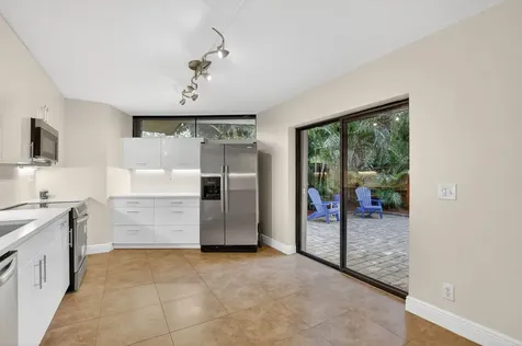 22958 Oxford Place Boca Raton FL 33433