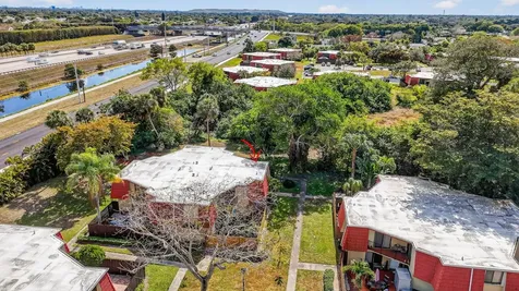 22958 Oxford Place Boca Raton FL 33433