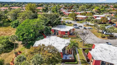 22958 Oxford Place Boca Raton FL 33433
