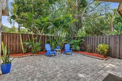 22958 Oxford Place Boca Raton FL 33433