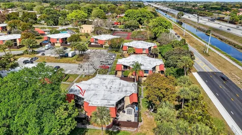 22958 Oxford Place Boca Raton FL 33433
