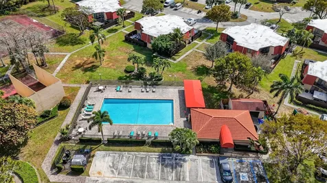 22958 Oxford Place Boca Raton FL 33433
