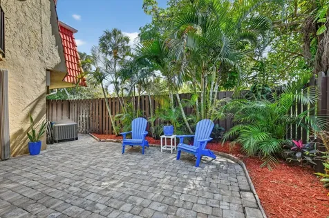 22958 Oxford Place Boca Raton FL 33433