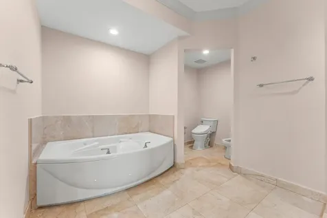 550 SE Mizner Boulevard Boca Raton FL 33432