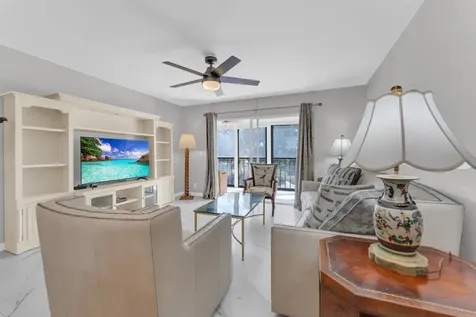 7192 Huntington Lane Delray Beach FL 33446