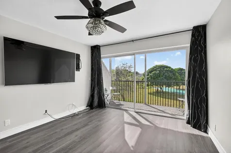 9500 Sw 3rd Street Boca Raton FL 33428