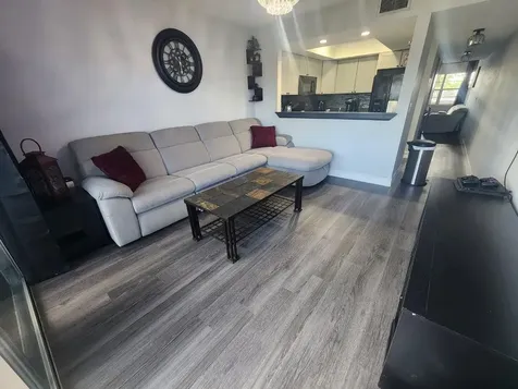 9500 Sw 3rd Street Boca Raton FL 33428
