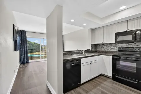 9500 Sw 3rd Street Boca Raton FL 33428