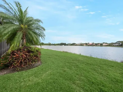129 Brookhaven Court Palm Beach Gardens FL 33418