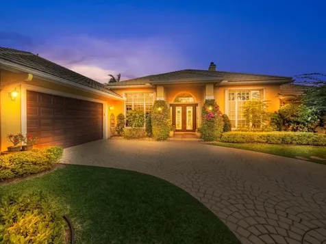 129 Brookhaven Court Palm Beach Gardens FL 33418