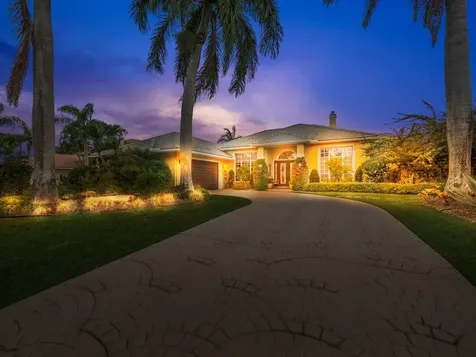 129 Brookhaven Court Palm Beach Gardens FL 33418