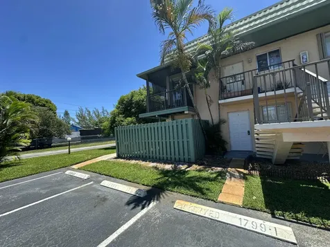 1799 Fairview Villas Drive Palm Springs FL 33406