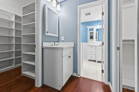 2009 Sw 36th Avenue Delray Beach FL 33445